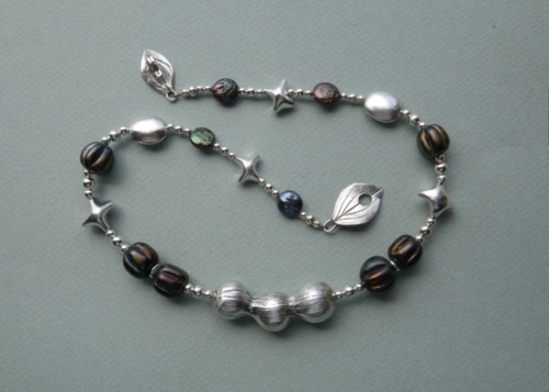 Pod Necklace. Fine silver, glass, freshwater pearls.